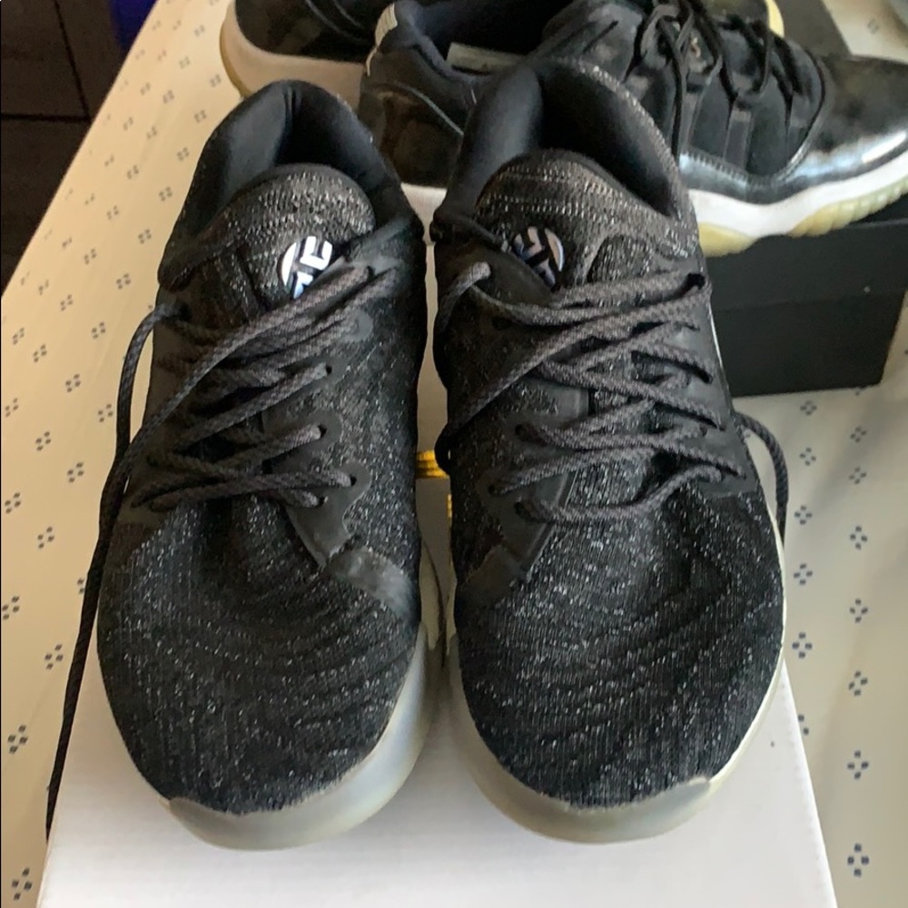 JAMES HARDEN V1 GLOW IN THE DARK